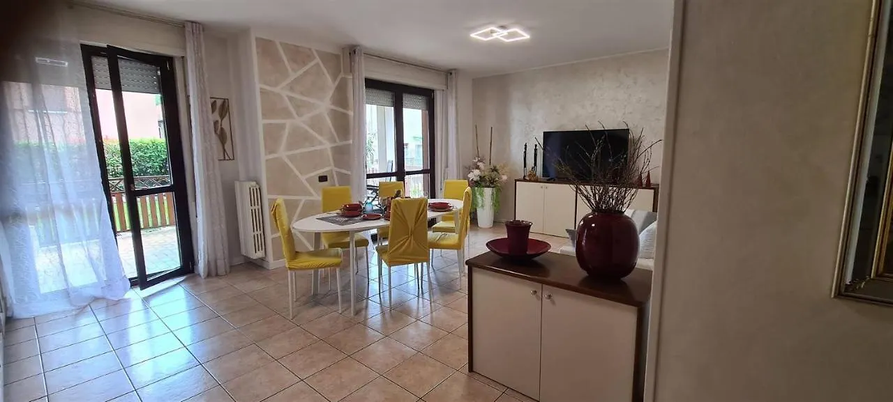 Casa Vacanza Peonia Villongo Italy